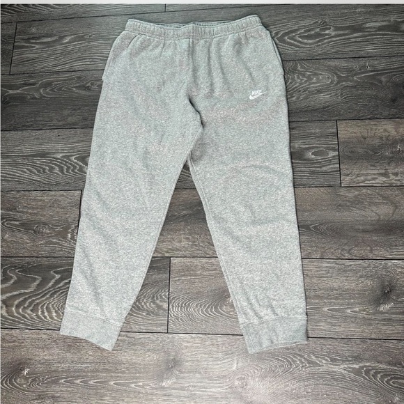Nike Men's Light Gray Sweatpants - Picture 1 of 2